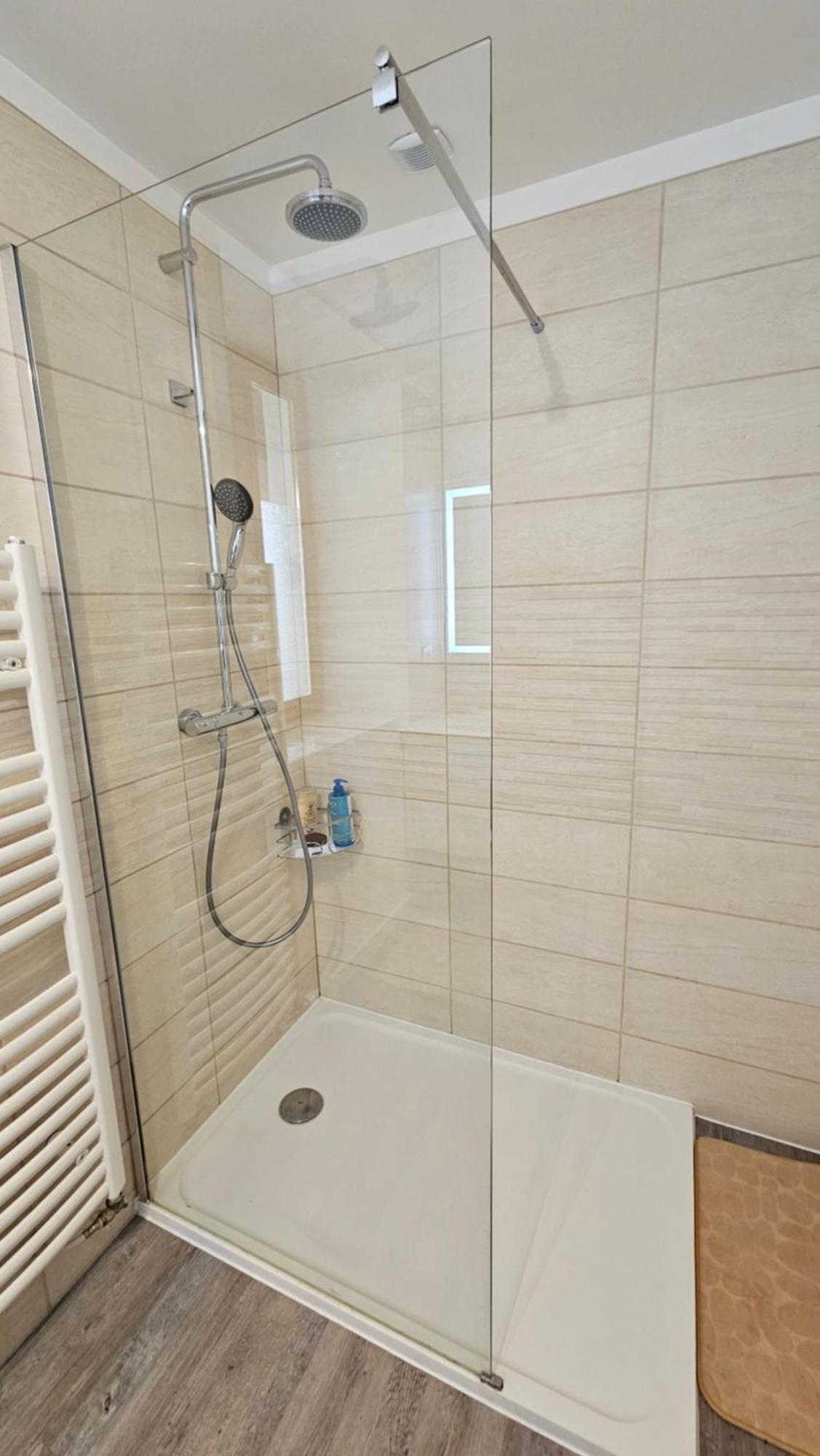 Apartment 2 Pieces Entierement Renoves Proche Du *